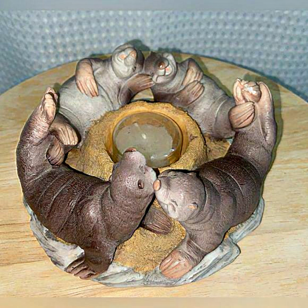 3/55$ Vintage aquarium of Quebec candle holder with sculpture of sea lions